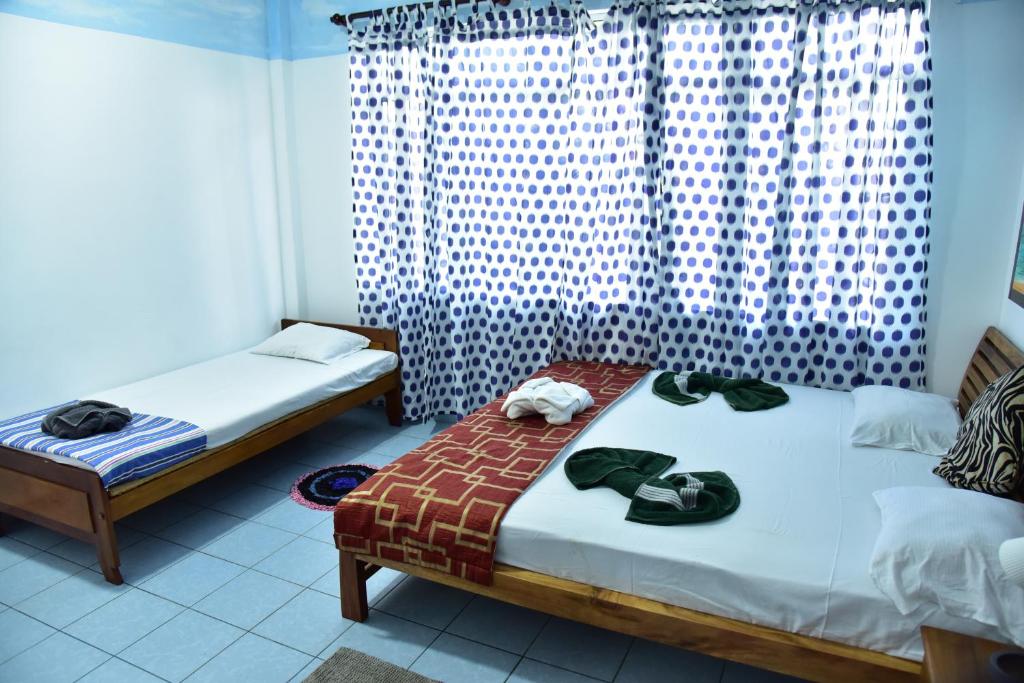 Трехместный (Стандартный трехместный номер), Hotel Happy Tuna