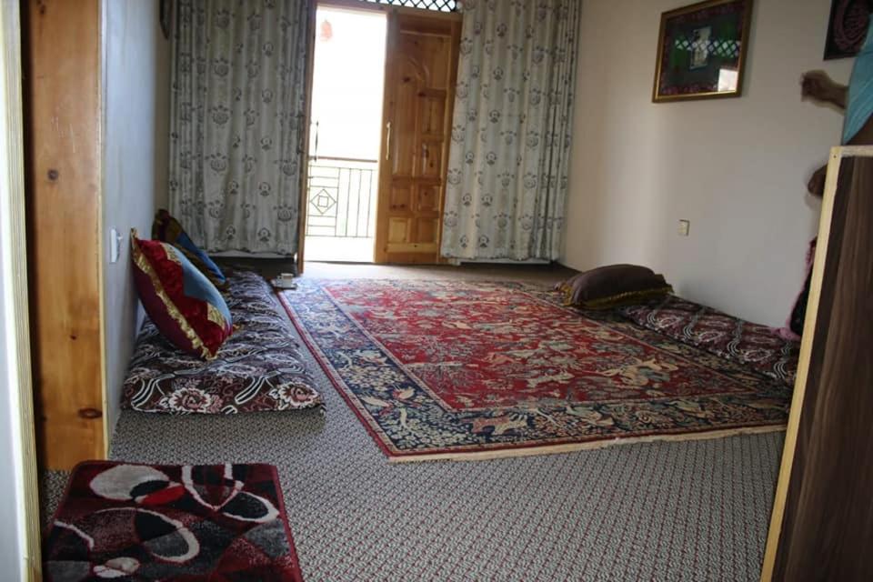 Hunza Mountain Breeze Motel photo 3