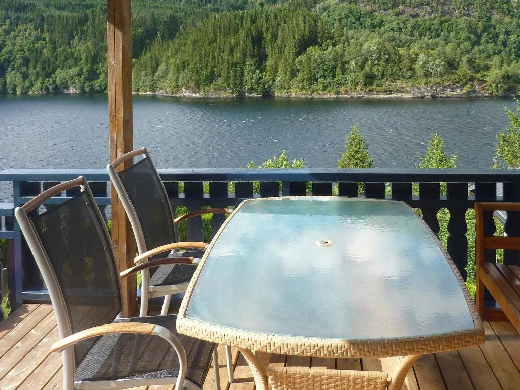 Four-Bedroom Holiday home in Bygstad 1 photo 1
