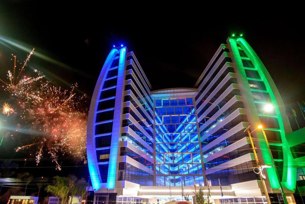 Wyndham Manta Sail Plaza Hotel and Convention Center photo 2