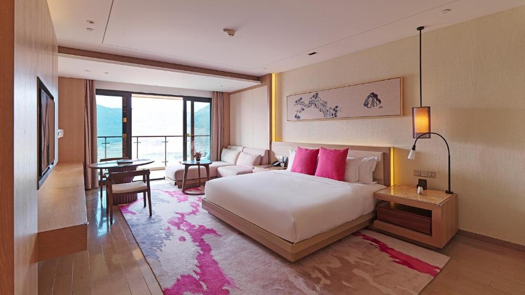 Crowne Plaza Ningbo Xiangshan Sea View, an IHG Hotel photo 1