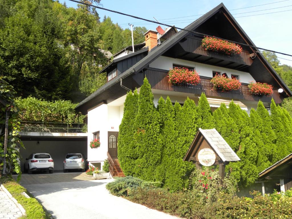 Apartma Cvetek, Srednja vas 133 photo 1
