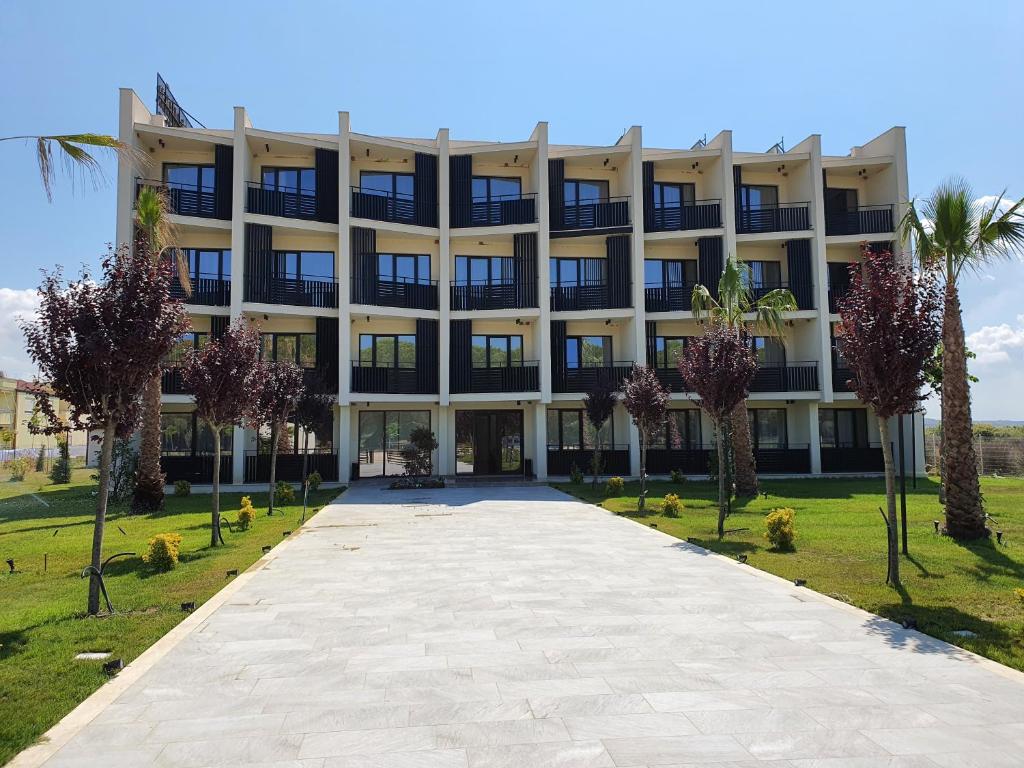 Amber Hotel Albania photo 2