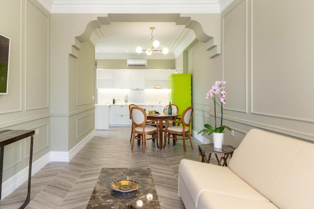 Ormos Luxury Suites Elia photo 2