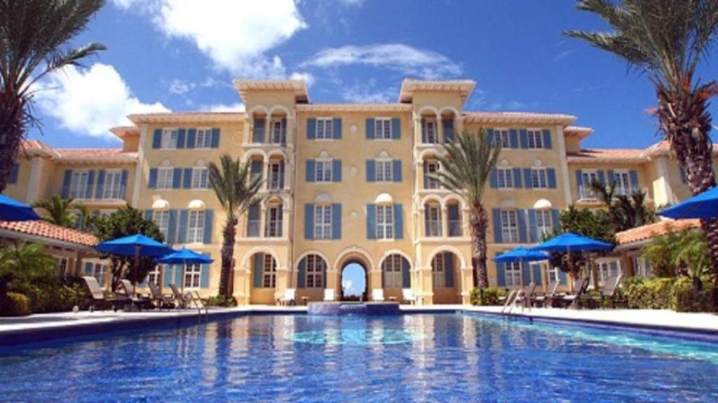 Villa Renaissance Unit 205 Grace Bay Beach photo 3