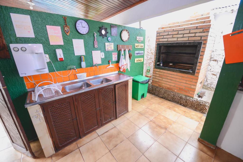 Hotel Hostel Caçari photo 1