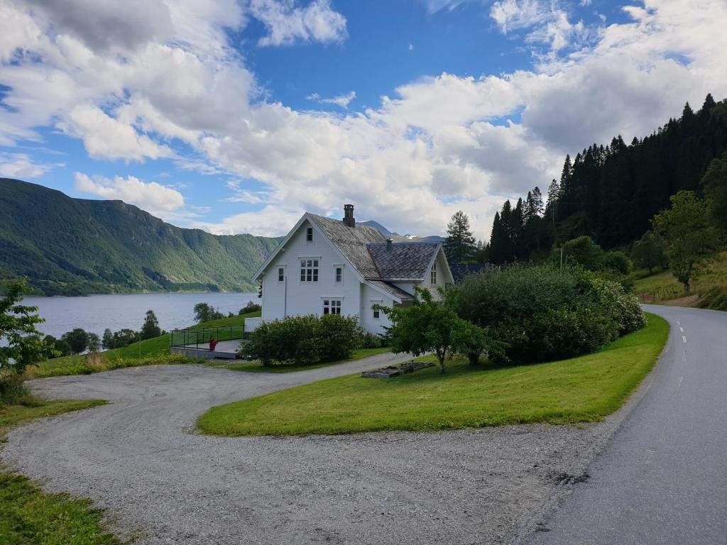 Irenegarden - Fjord view holiday home photo 3