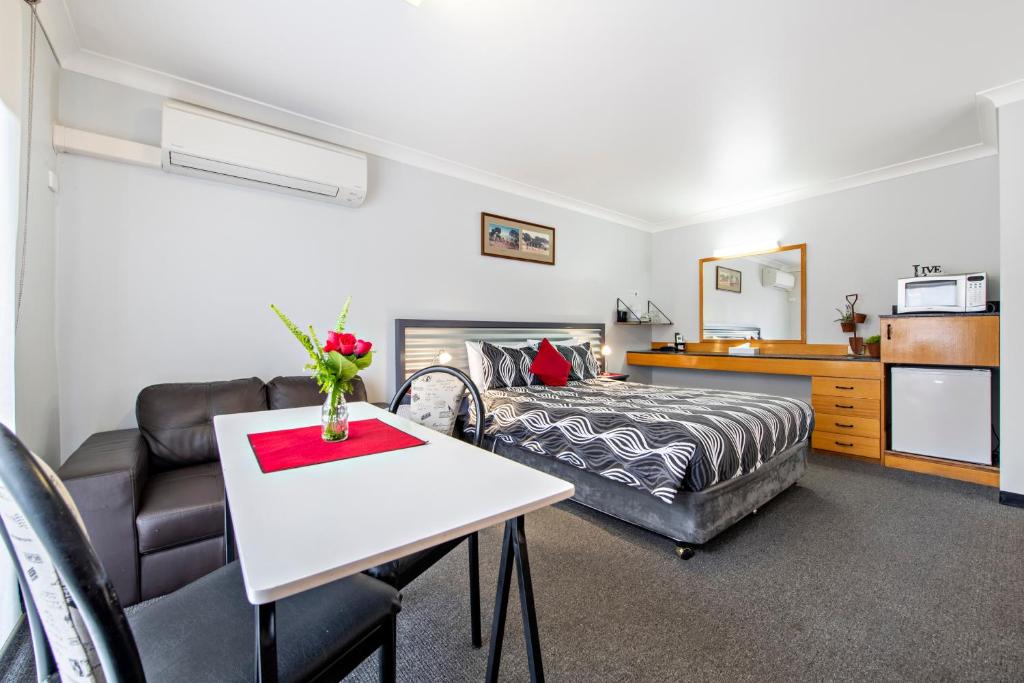 Shearing Shed Motor Inn photo 4