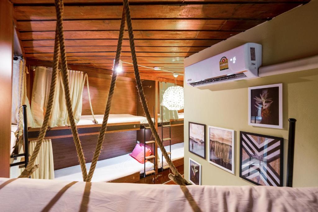Номер (Односпальная кровать в общем номере для женщин), The Onion Hostel