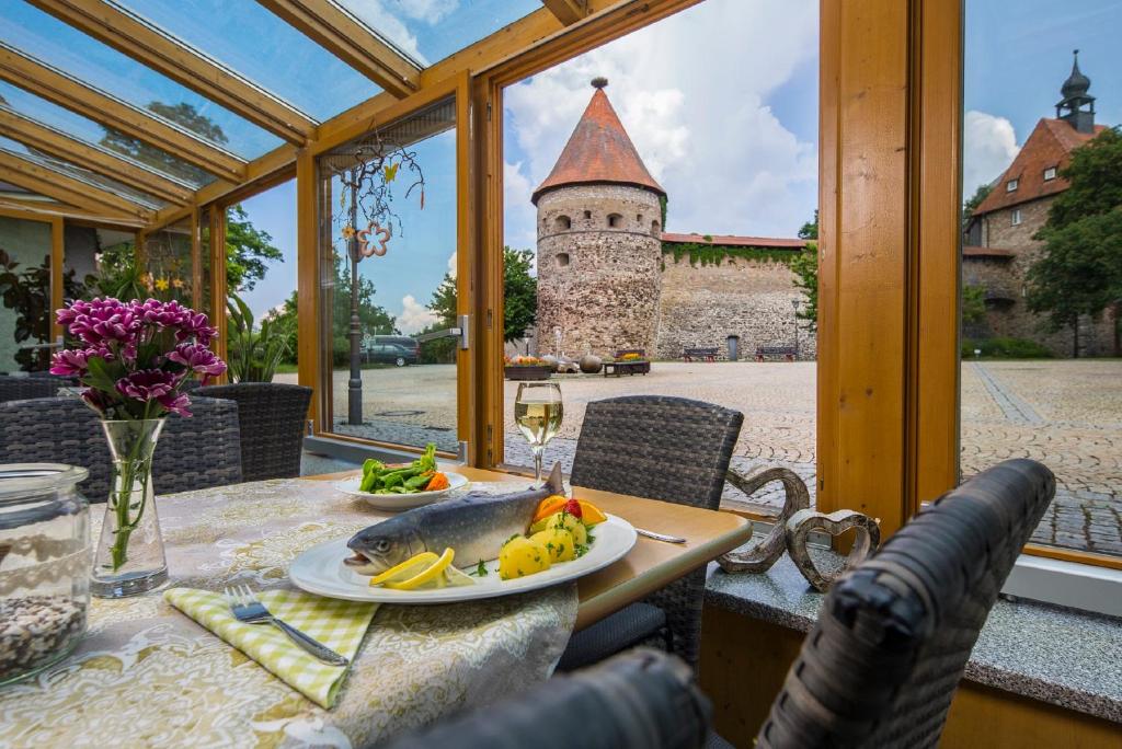 Gasthof Zur Burg photo 2
