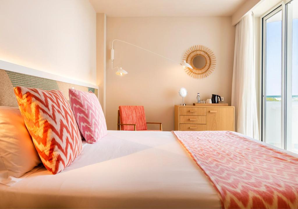 Inturotel Cala Esmeralda Beach Hotel & Spa - Adults Only photo 3