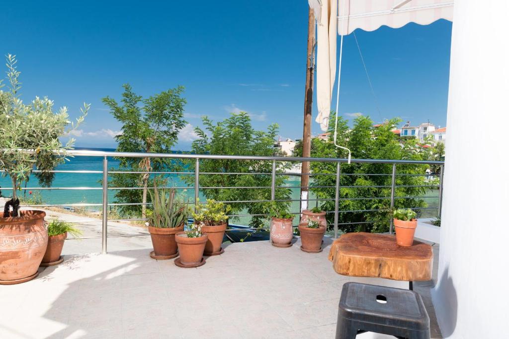 Konstantinou Deluxe Apartments photo 3