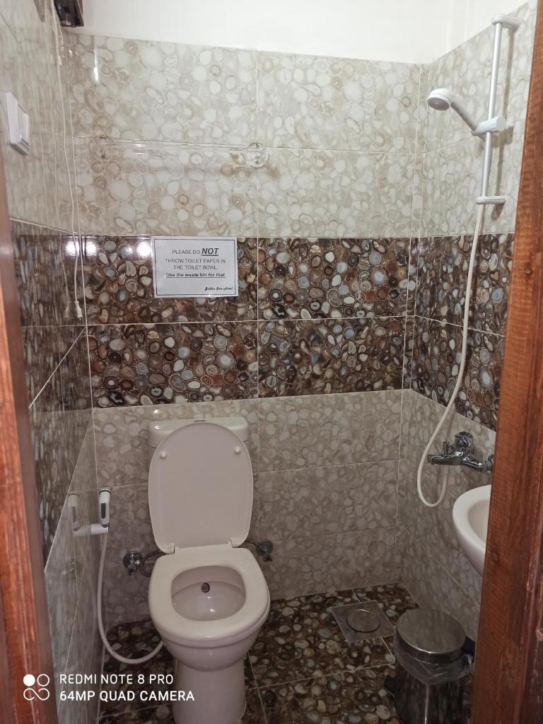 Одноместный (Одноместный номер с собственной ванной комнатой), Golden Star Hotel