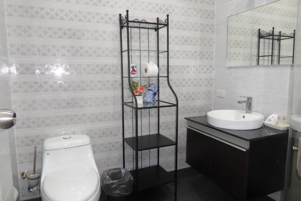 Tropicana Beach Villa at VIP Resort photo 4