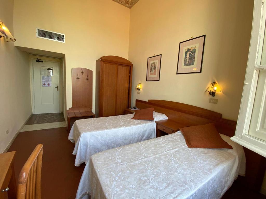 Hotel Italia photo 3
