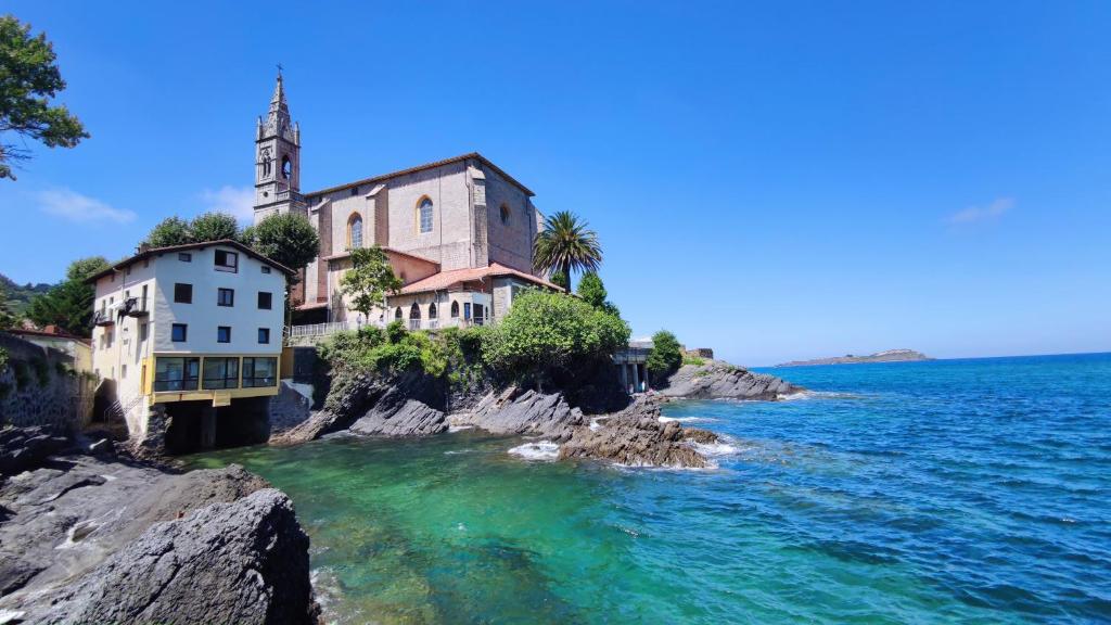 Mundaka Sea Flat photo 1