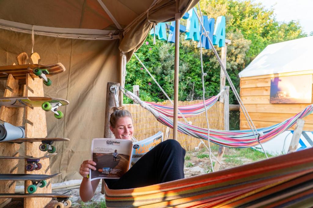 Surfana Beach camping hostel Bed & Breakfast Vlieland photo 1