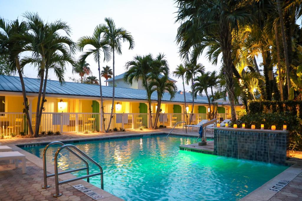 Almond Tree Inn Hotel - Adults Only image