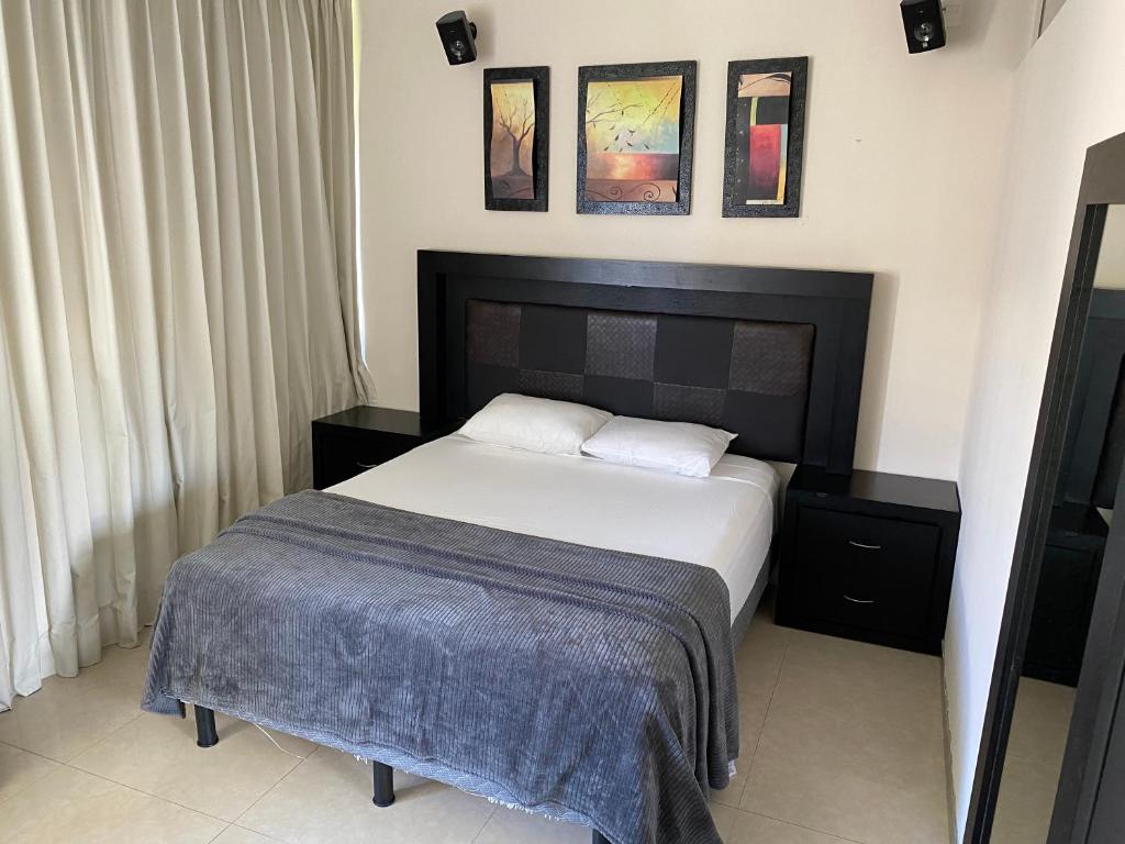 Апартаменты (Апартаменты Делюкс), Ocean Front Condo in Hotel Zone