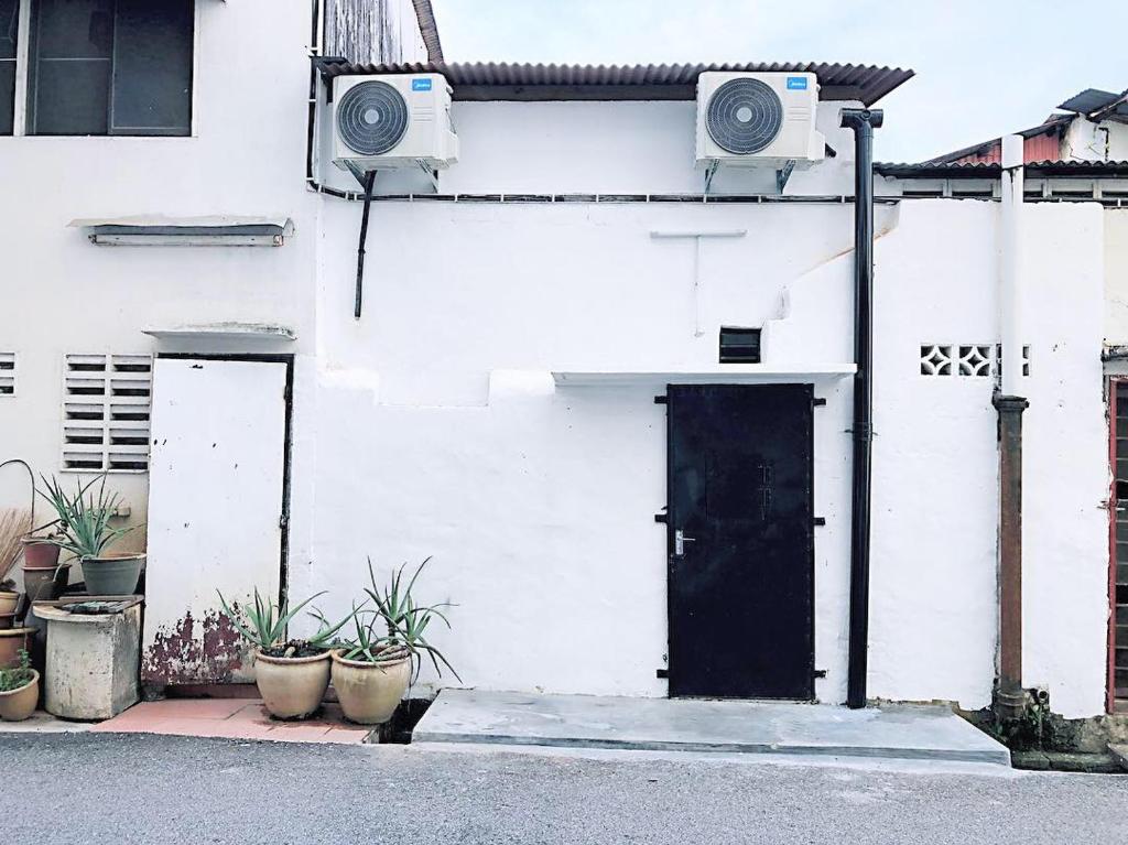 Rimba Jonker With Private Pool -10 Pax 2B/R, Malacca