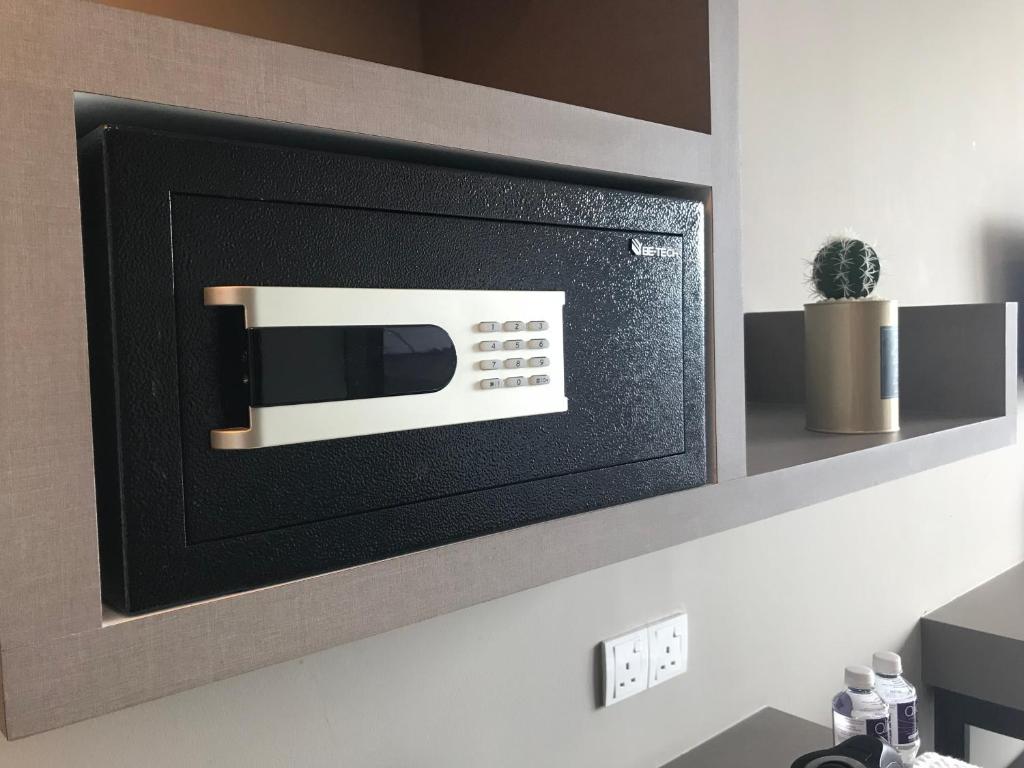 Lux Hotel Room in Damansara Perdana photo 2