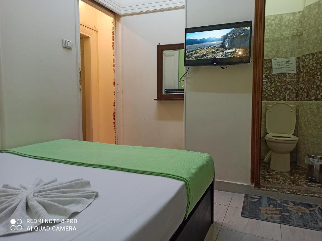 Одноместный (Одноместный номер с собственной ванной комнатой), Golden Star Hotel