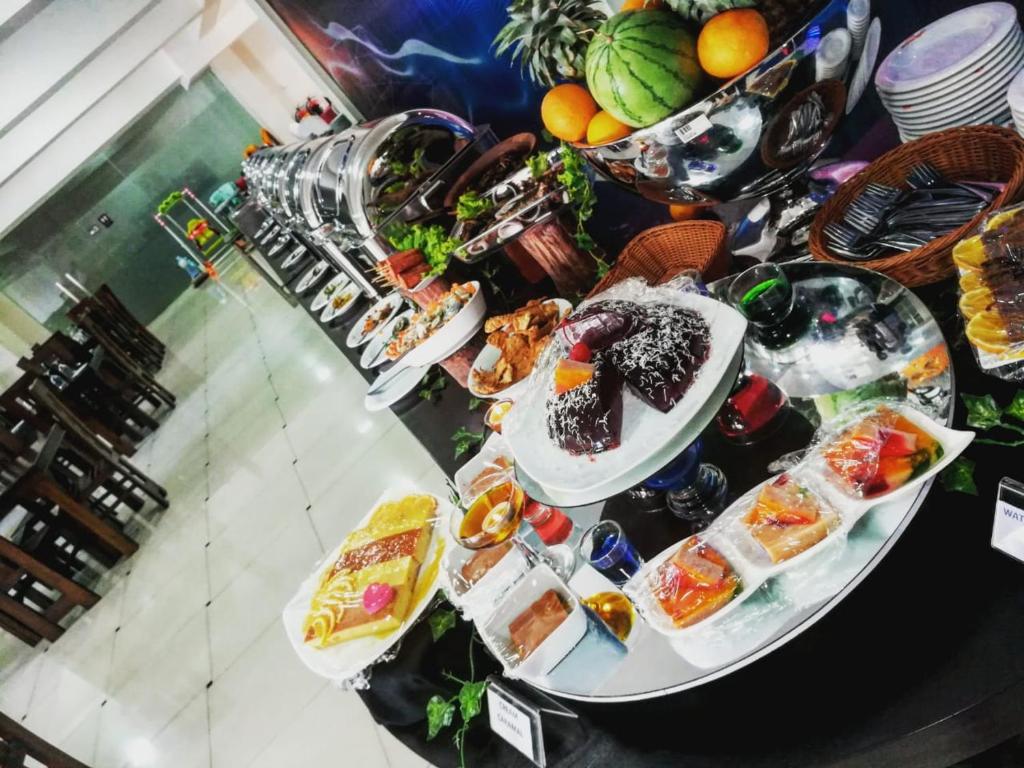 Kethumathee Hotel & Banquet photo 2