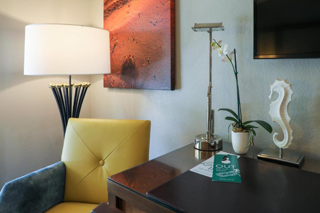 Almond Tree Inn - Adults Only photo 3