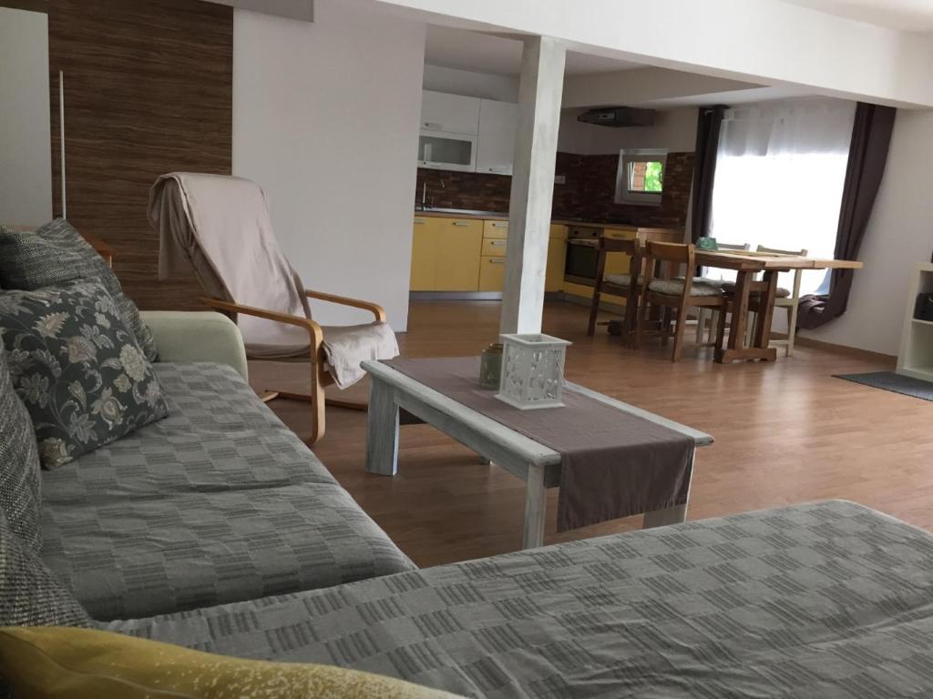 Hillside Bio Resort Apartment with Mountain View photo 4