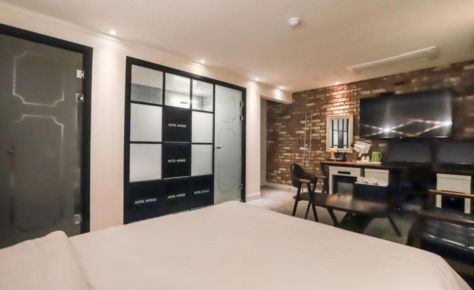 Yongin Avenue Hotel photo 4