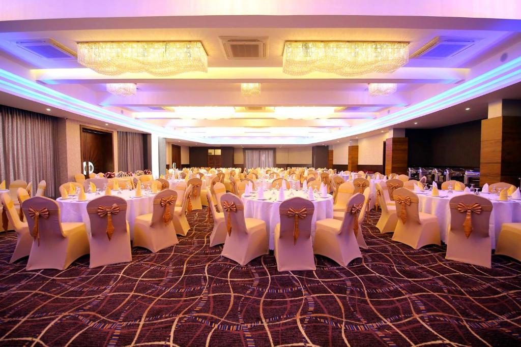 Kethumathee Hotel & Banquet photo 1