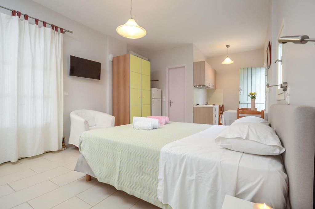 Ydreos Studios & Apartments photo 1