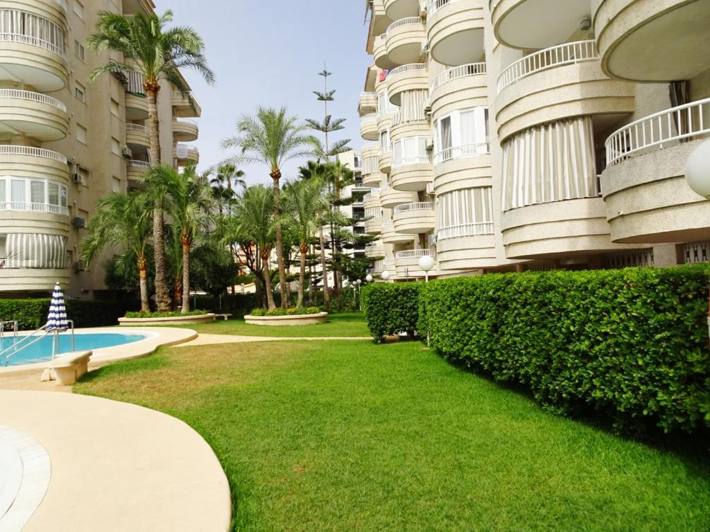 TROPICANA GANDIA - Alquiler sólo Familias photo 3