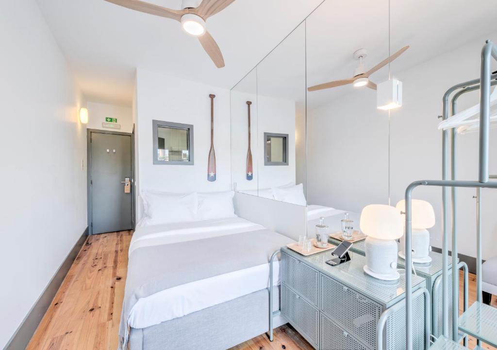 Двухместный (Улучшенный люкс с видом на реку), Homey - Guest House