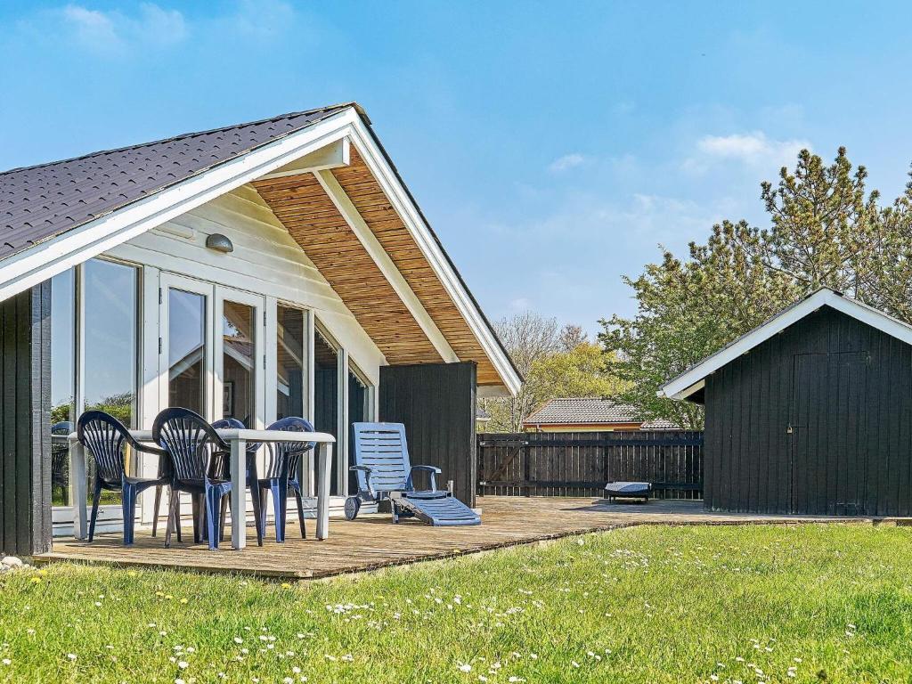 6 person holiday home in Hemmet