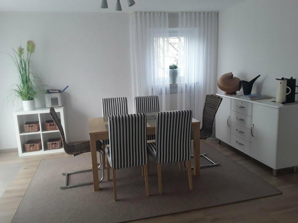 Freundliche Ferienwohnung mit großer Terasse photo 1