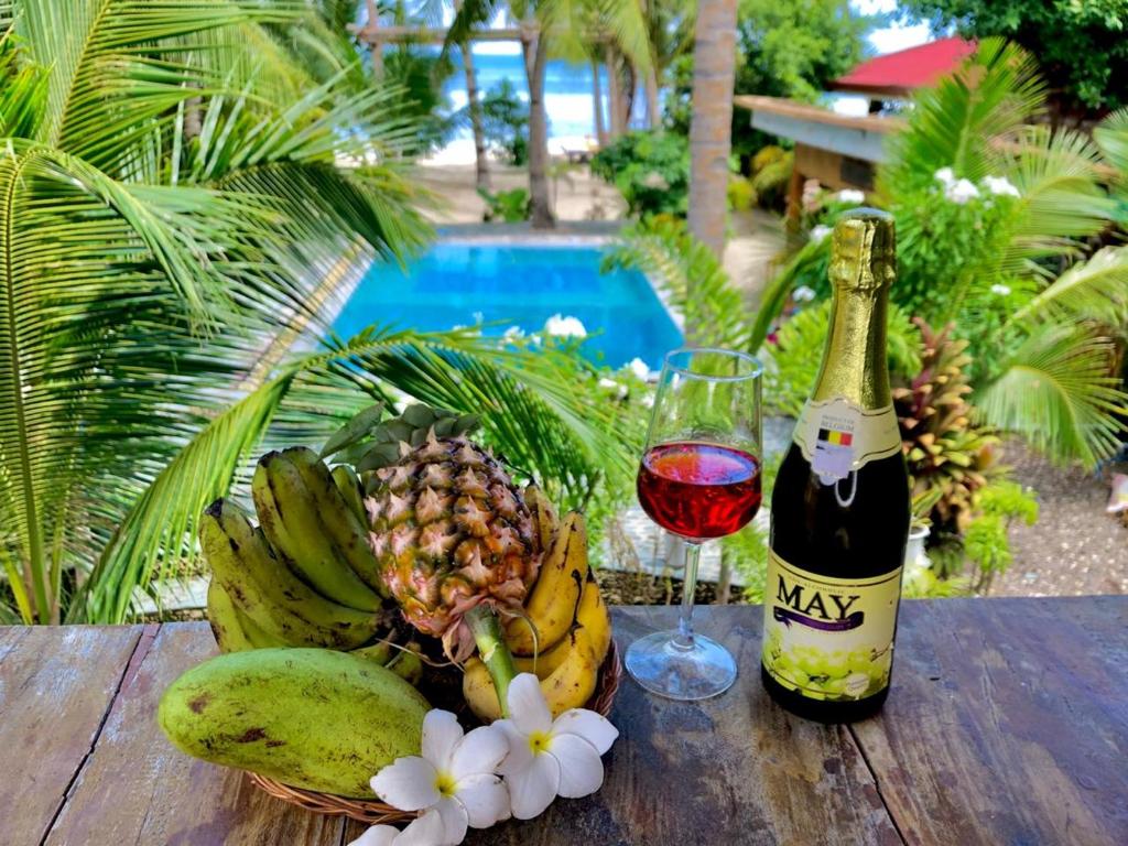 Apo Diver Beach Resort photo 3