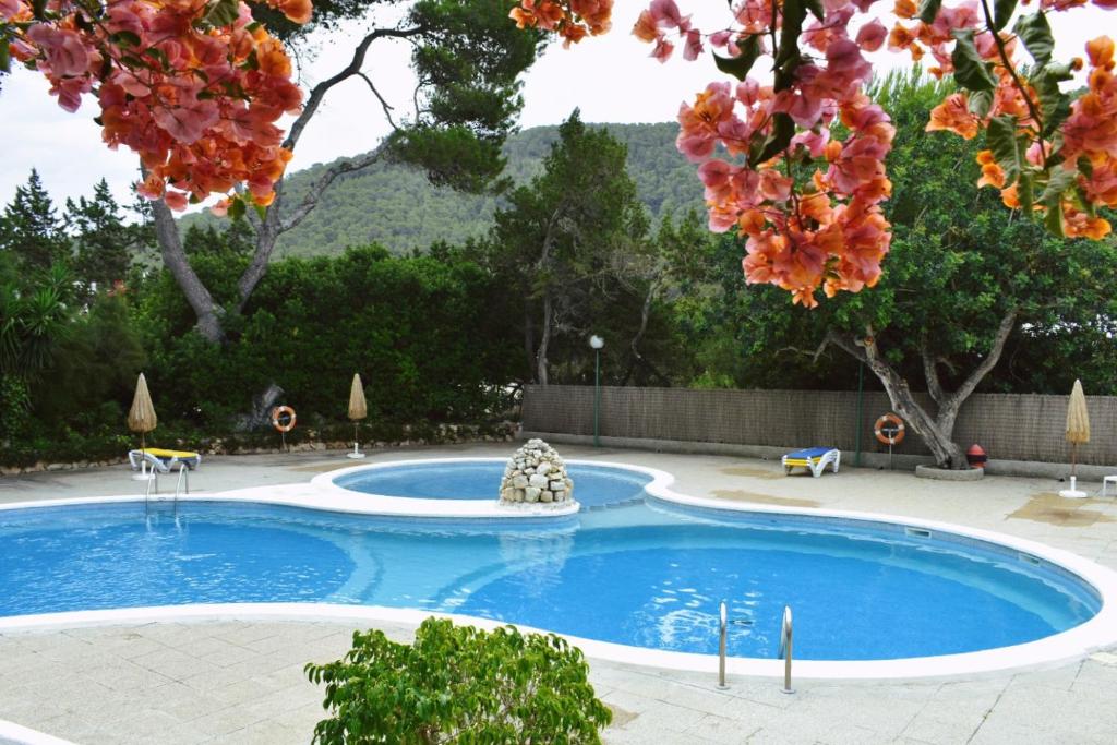 Apartamentos Cala LLonga Playa photo 1