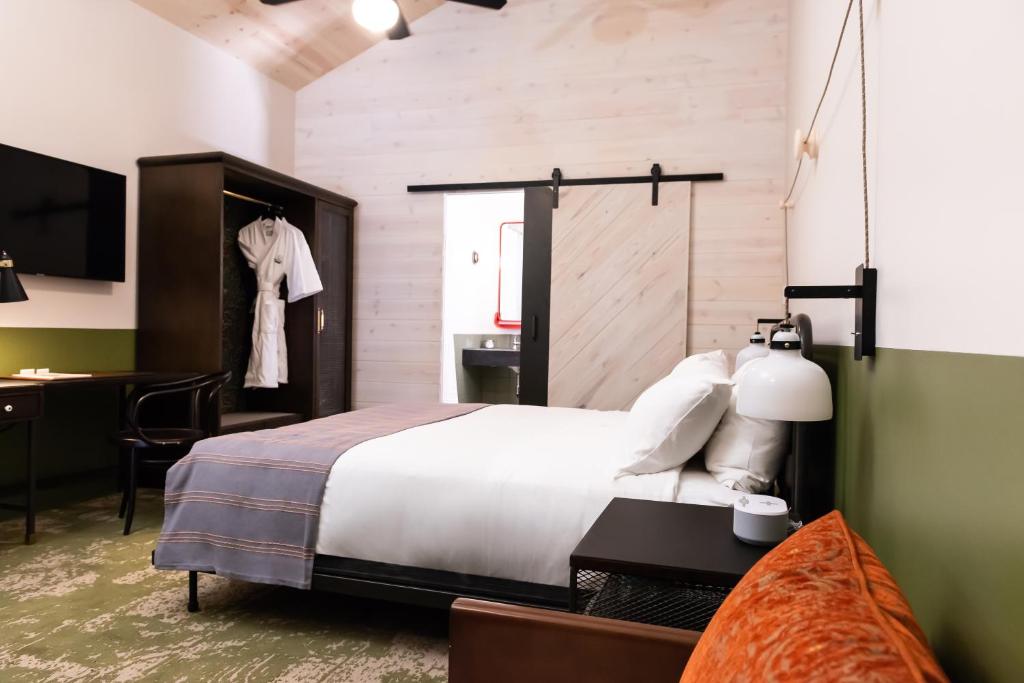 Cotton Court Hotel, by Valencia Hotel Collection photo 3