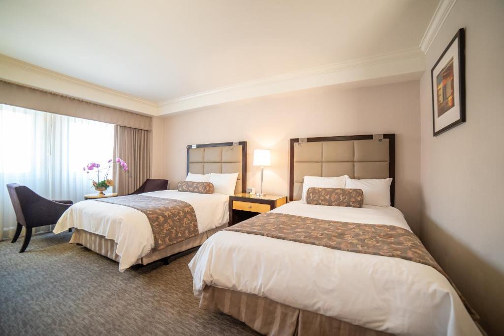 Семейный (Двухместный номер с 2 двуспальными кроватями), Oxford Palace Hotel