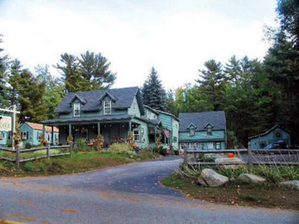 Spruce Moose Lodge image