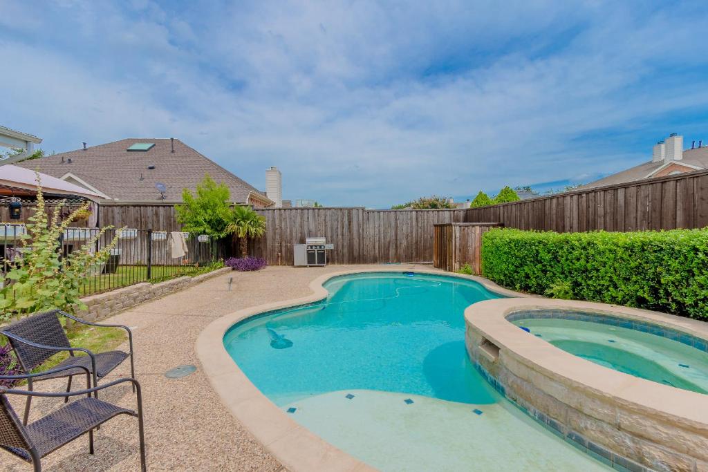 Frisco finest home, large, pool, no parties! photo 2