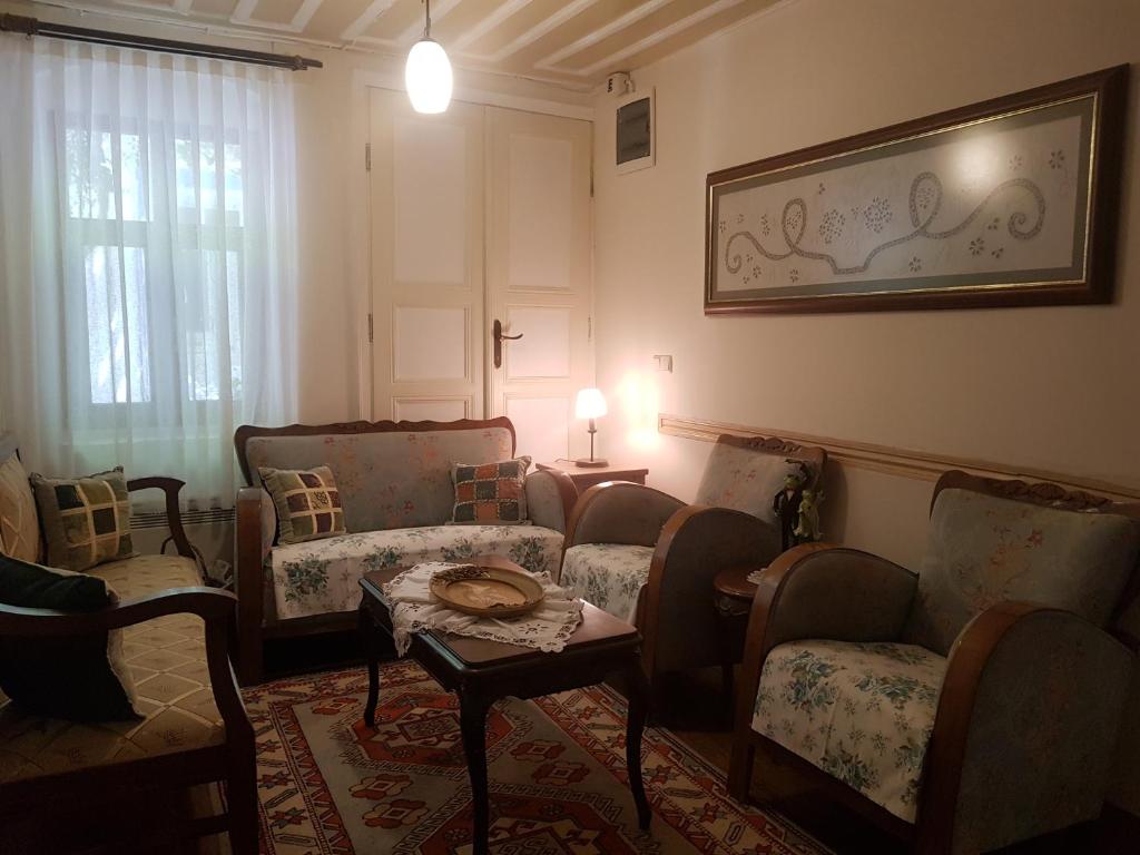 Nar Adaevi photo 1