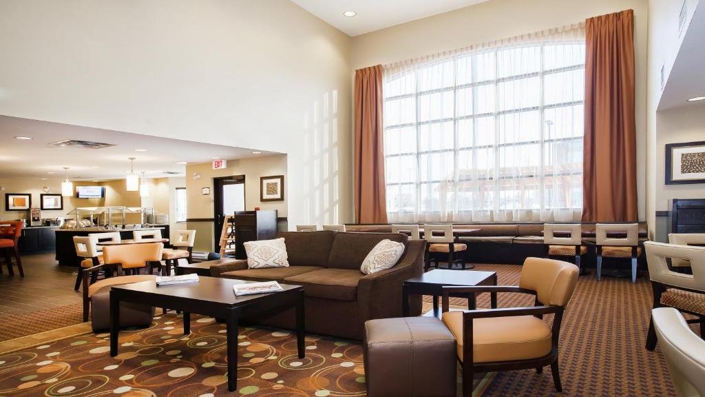 Staybridge Suites West Edmonton, an IHG Hotel photo 2