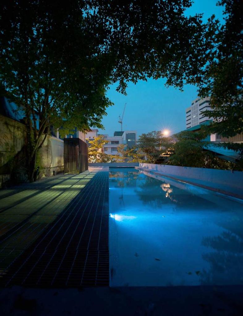 Belakang Kong Heng by DreamScape - Tap to explore photos