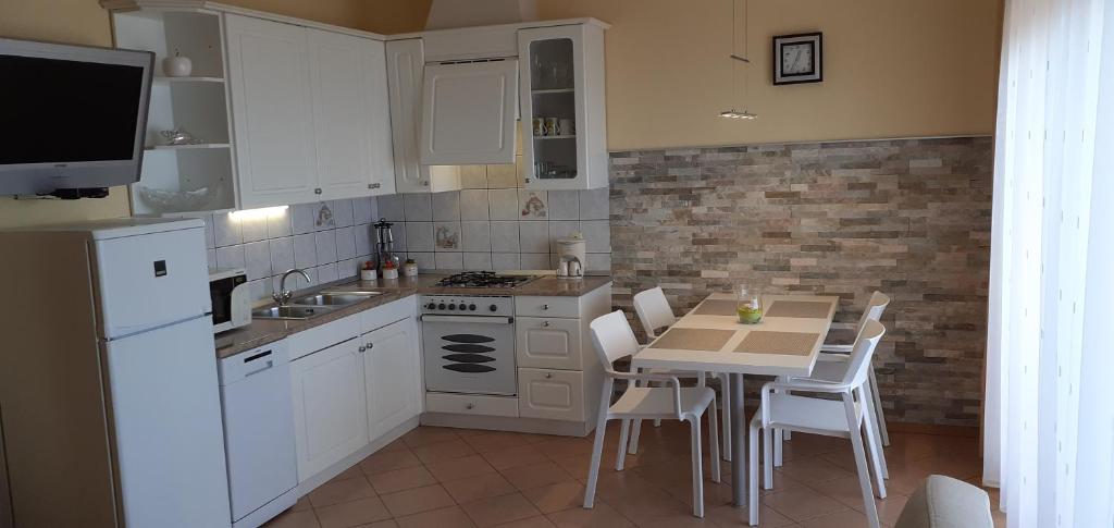 Villa Suzy-Apartments Suzana photo 2