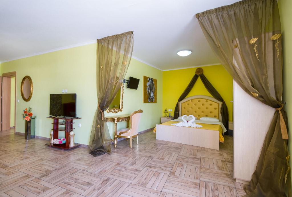 Paradice Hotel Luxury Suites-Near zorbas Beach-FREE Breakfast photo 2