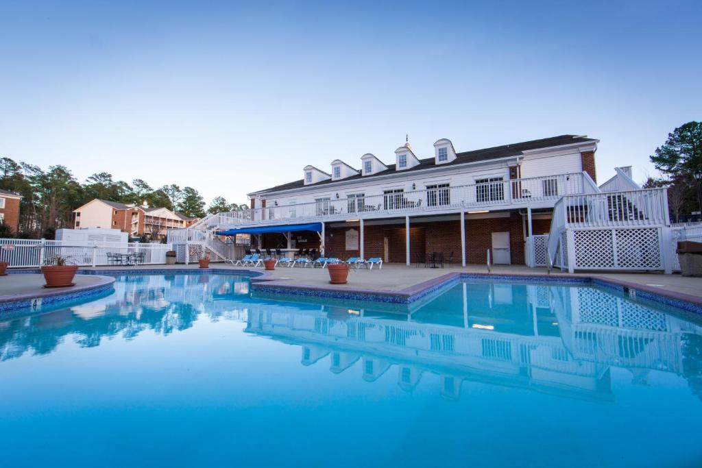 Holiday Inn Club Vacations Williamsburg Resort, an IHG Hotel image
