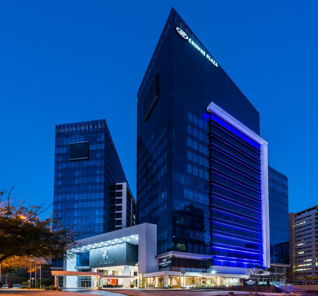 Crowne Plaza Barranquilla, an IHG Hotel photo 1