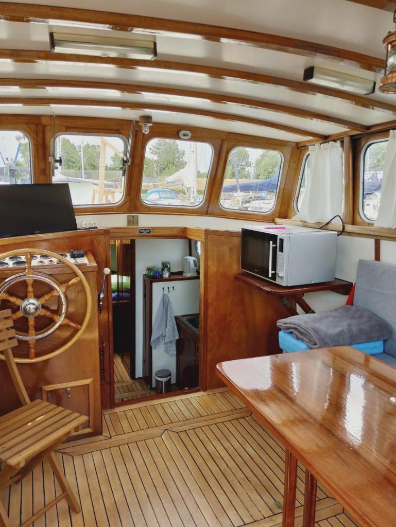 Privé B&B Motorsailer Rataplan photo 3
